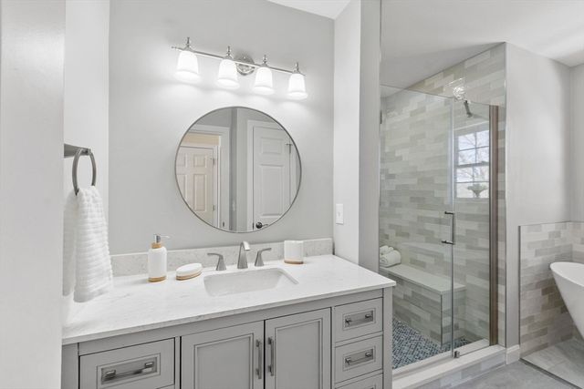 13 Towne Hill Road, Haverhill, MA 01835