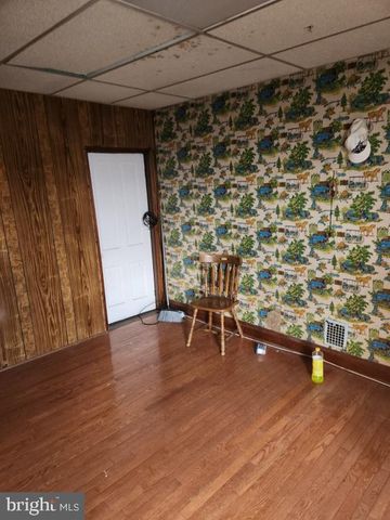 3202 E FAIRMOUNT AVE, Baltimore, MD 21224