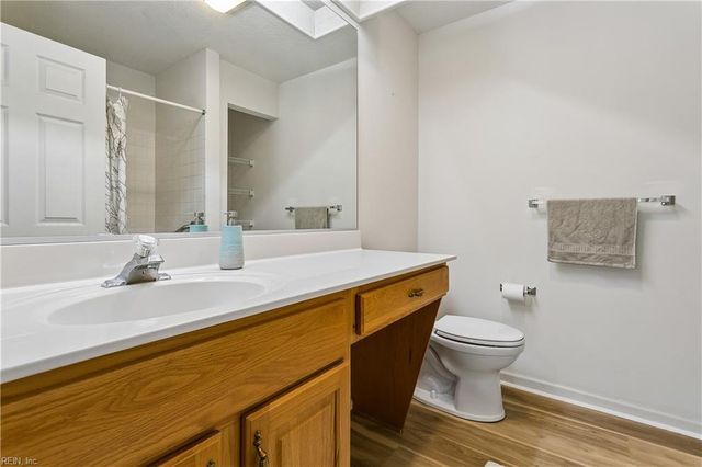 210 Timberline LOOP, Yorktown, VA 23692