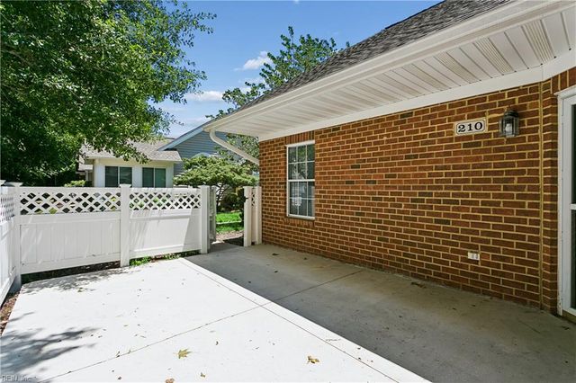 210 Timberline LOOP, Yorktown, VA 23692