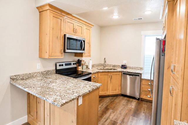 1139 E 200 S, Santaquin, UT 84655