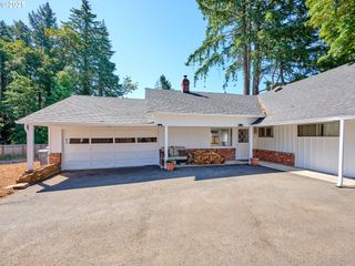 655 IDYLWOOD Dr Se, Salem, OR 97302