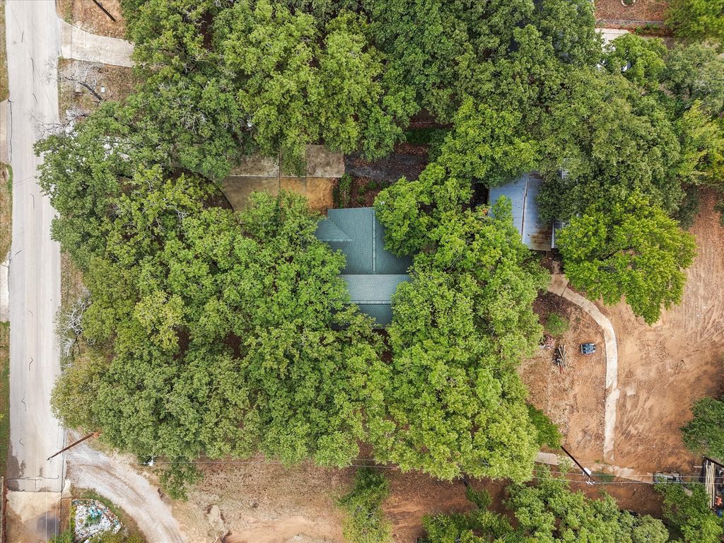 6472 Mark Drive, Burleson, TX 76028 — exterior