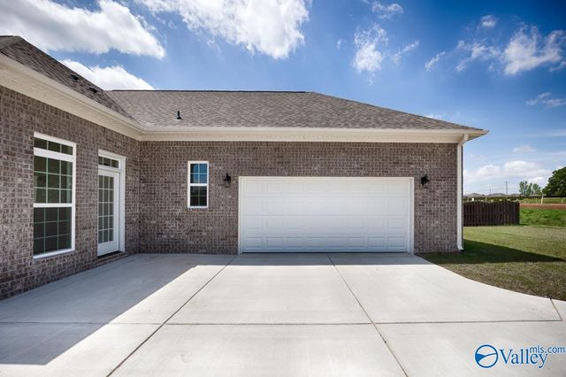 14405 White Creek Trail, Athens, AL 35611