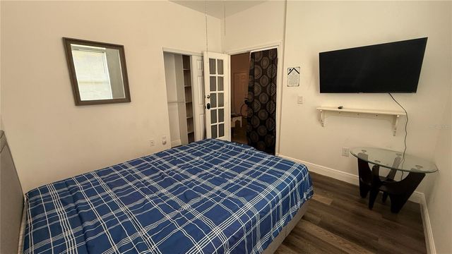 3204 E MOHAWK AVENUE, Tampa, FL 33610