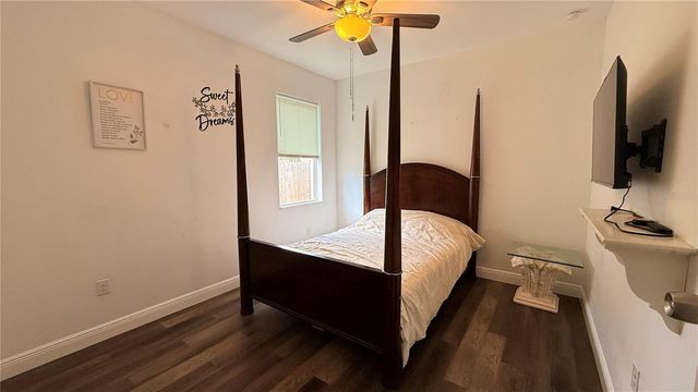 3204 E MOHAWK AVENUE, Tampa, FL 33610