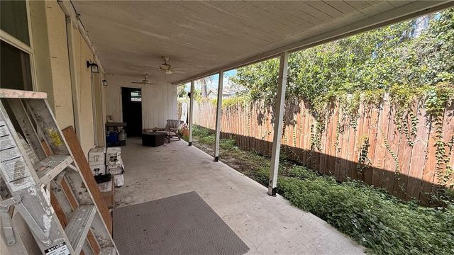 3204 E MOHAWK AVENUE, Tampa, FL 33610