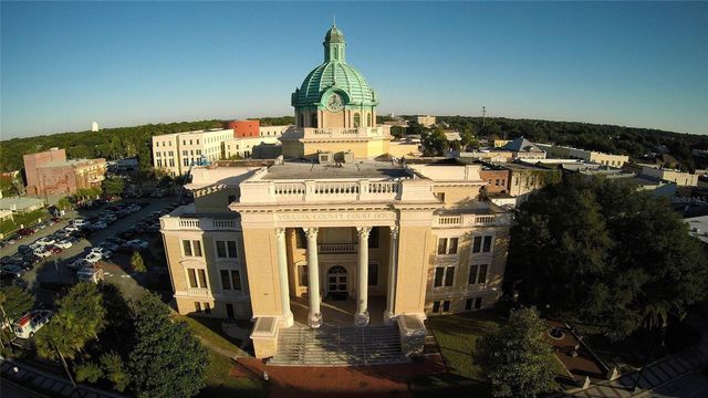 1102 LILIANA DRIVE, Deland, FL 32724