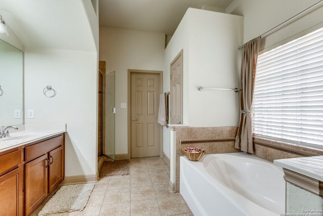 5502 Waldon Walk, San Antonio, TX 78261