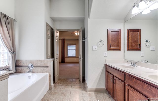 5502 Waldon Walk, San Antonio, TX 78261