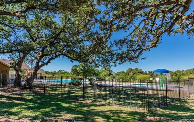 5502 Waldon Walk, San Antonio, TX 78261