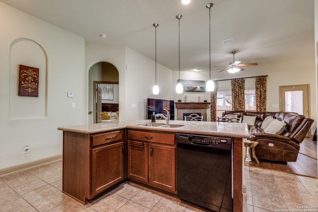 5502 Waldon Walk, San Antonio, TX 78261