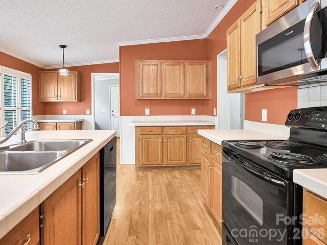 119 Laurel Haven Road, Fairview, NC 28730