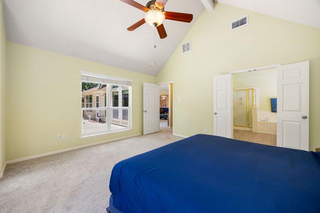 170 W Drifting Shadows Circle, Conroe, TX 77385