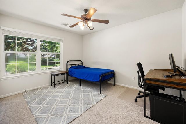 170 W Drifting Shadows Circle, Conroe, TX 77385