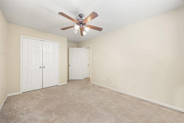 170 W Drifting Shadows Circle, Conroe, TX 77385