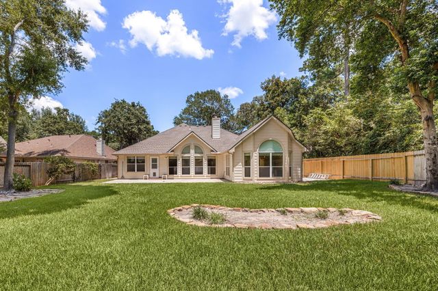 170 W Drifting Shadows Circle, Conroe, TX 77385