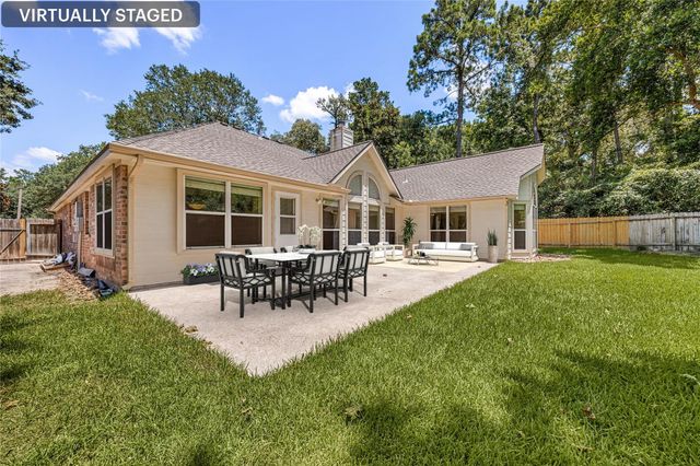 170 W Drifting Shadows Circle, Conroe, TX 77385