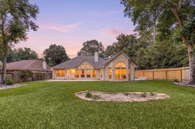 170 W Drifting Shadows Circle, Conroe, TX 77385