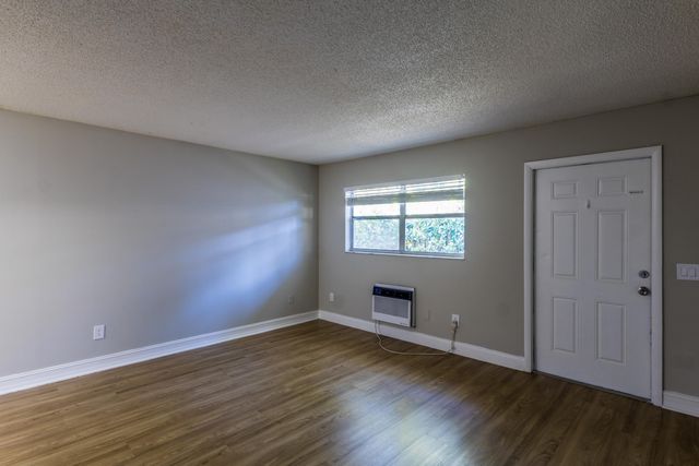 417 N E Street 36, Lake Worth Beach, FL 33460