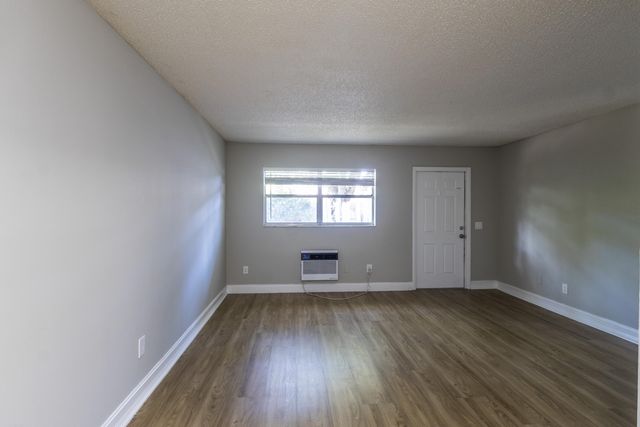 417 N E Street 36, Lake Worth Beach, FL 33460