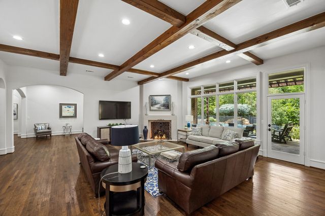 45 Kennington Court, Dallas, TX 75248