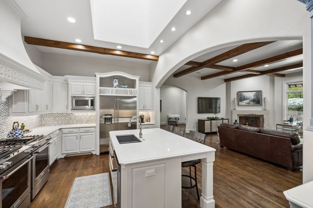 45 Kennington Court, Dallas, TX 75248