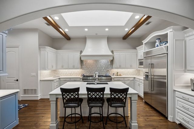 45 Kennington Court, Dallas, TX 75248