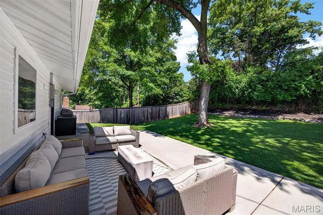 12555 Pepperwood Drive, St Louis, MO 63146