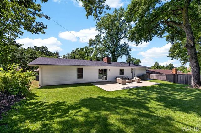 12555 Pepperwood Drive, St Louis, MO 63146