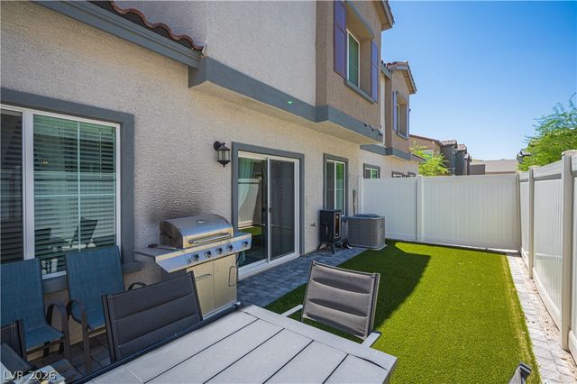 7228 North Decatur Boulevard 4, Las Vegas, NV 89131