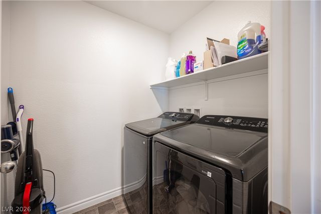 7228 North Decatur Boulevard 4, Las Vegas, NV 89131