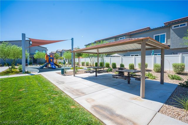 7228 North Decatur Boulevard 4, Las Vegas, NV 89131