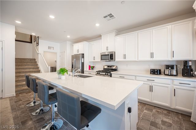 7228 North Decatur Boulevard 4, Las Vegas, NV 89131