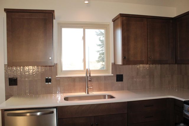 2909 S 160 Plaza, Omaha, NE 68130