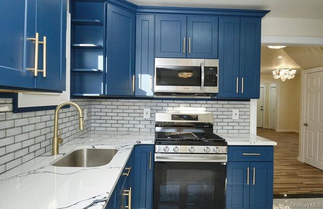 24120 83 Avenue, Bellerose, NY 11426