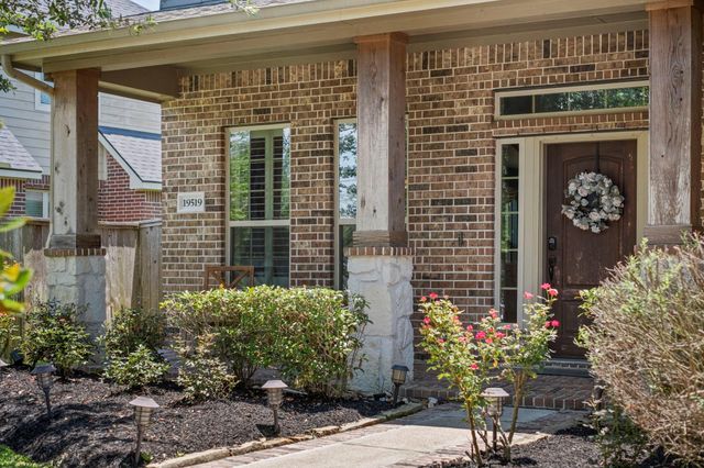 19519 Arbor Lodge Drive, Cypress, TX 77433
