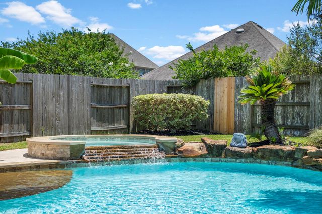19519 Arbor Lodge Drive, Cypress, TX 77433