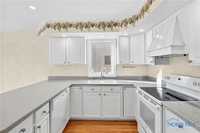 26336 E Wexford Drive, Perrysburg, OH 43551