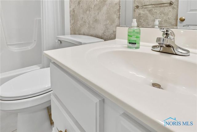 26336 E Wexford Drive, Perrysburg, OH 43551