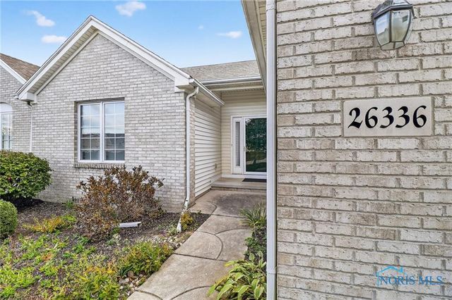 26336 E Wexford Drive, Perrysburg, OH 43551