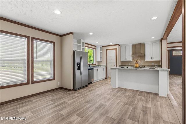 9 Hamilton Ave, Englewood, TN 37329