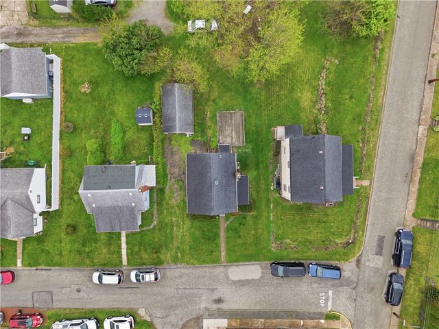 1027 Venice Ave, East Mckeesport, PA 15035