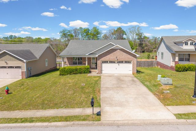 1640 Buchanon Dr, Clarksville, TN 37042