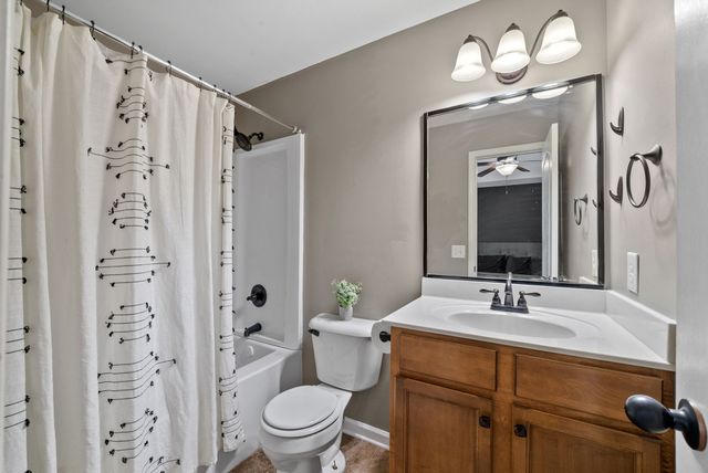 1640 Buchanon Dr, Clarksville, TN 37042