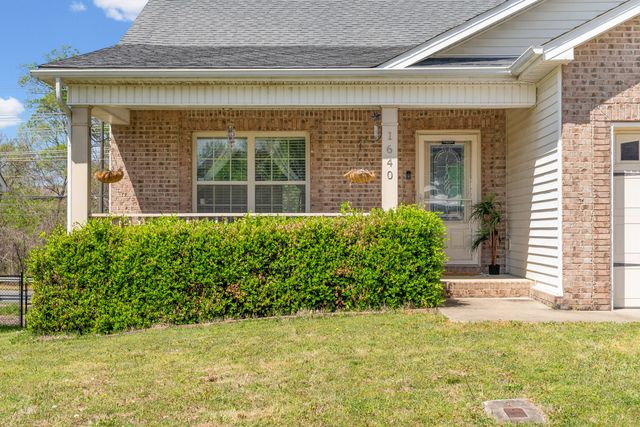 1640 Buchanon Dr, Clarksville, TN 37042