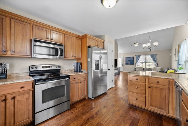 1640 Buchanon Dr, Clarksville, TN 37042