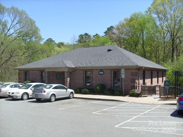 1945 J N Pease Place 201, Charlotte, NC 28262