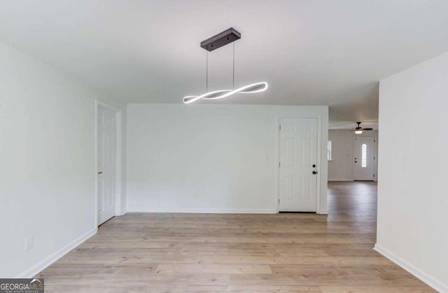 5266 Long Green Lane, Stone Mountain, GA 30088