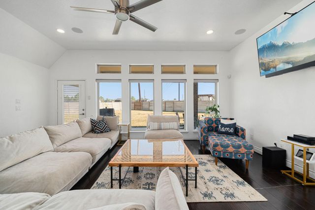 4301 Mesquite Terrace Drive, Manvel, TX 77578